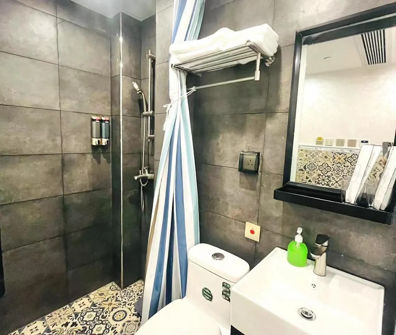 Hou Kong Boutique Hostel Macau
